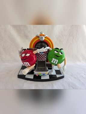 M&M Rockn Roll Cafe Dispenser